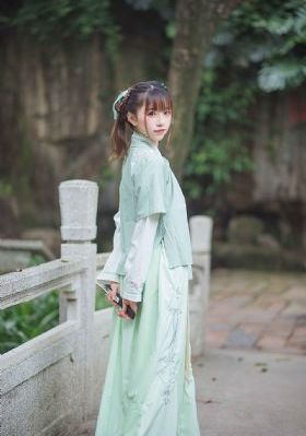 伊人网在线免费视频_BD英语手机免费观看完整