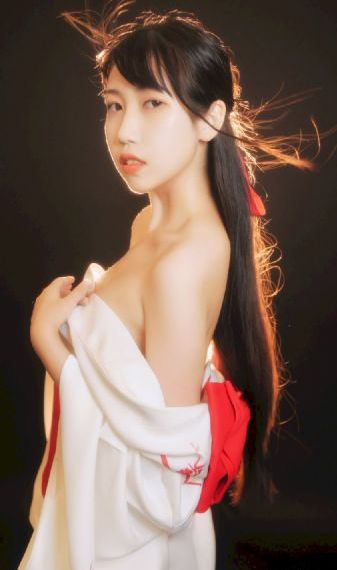 日本精品aaa_720电影免费在线