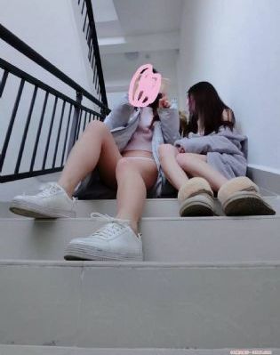 极品粉嫩学生在线_1080在线视频观看